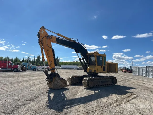 1995 Tigercat 853 Roadbuilder Tracked Excavator