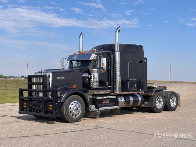 2018 Kenworth W900 6x4 T/A Sleeper Truck Tractor