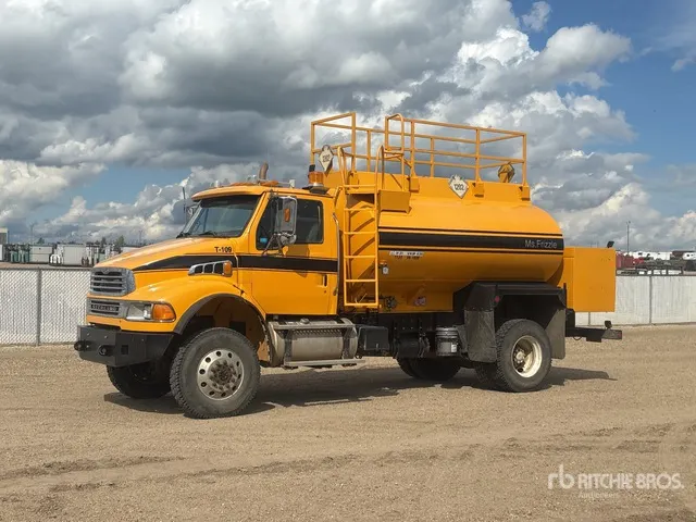 2009 Sterling Acterra 9602 L 4x2 Fuel Truck