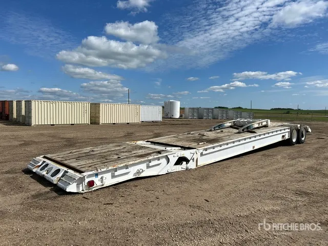 1988 Arne's 48 ft T/A Folding Neck Trailer