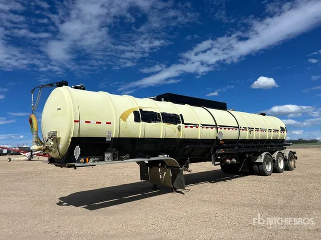 2007 Heil 12200 gal Tri/A Tanker Trailer