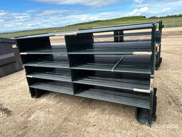Quantity of (31) 2026 BYT RP96 9 ft 6 in x 5 ft Ranch Livestock Panel (Unused)