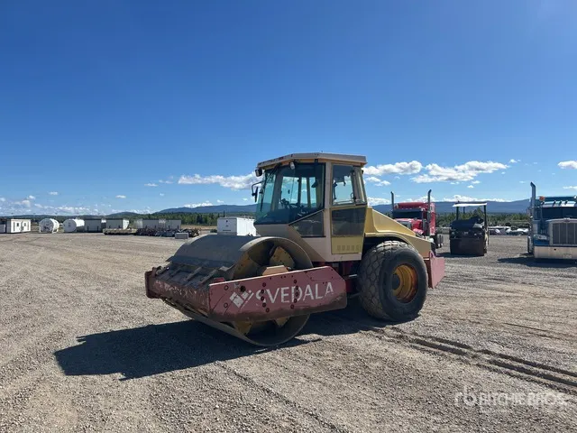2000 Dynapac CA302D Smooth Drum Compactor