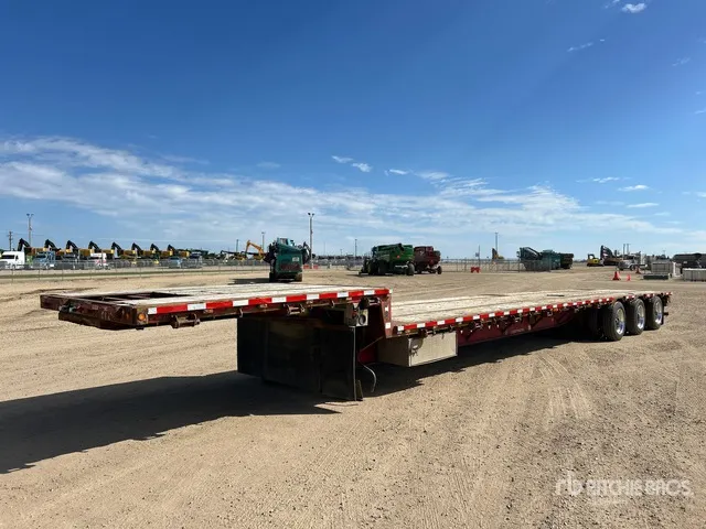 2013 Lode King 53 ft Tri/A Step Deck Trailer