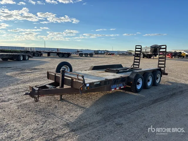 2015 Load Trail 17078 lb 20 ft Tri/A Equipment Trailer