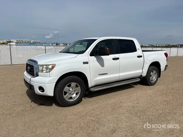 2007 Toyota Tundra SR5 4x4 Crew Cab Pickup