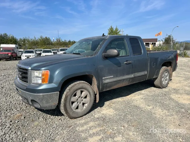 2011 GMC Sierra 1500 SLE 4x4 Extended Cab Pickup