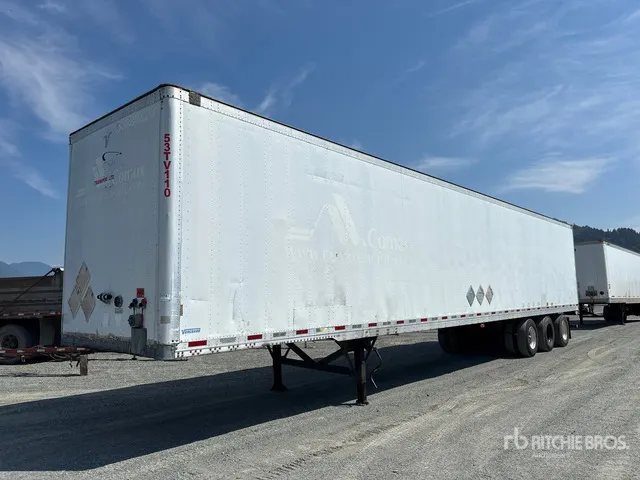 2007 Vanguard 53 ft x 102 in Tri/A Van Trailer