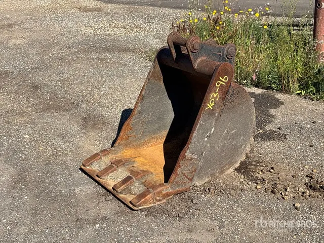 26 in Q/C Cleanup Excavator Bucket - Fits Yanmar SV100