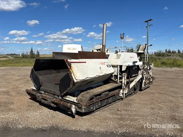 Cedar Rapids CR561 Track Asphalt Paver