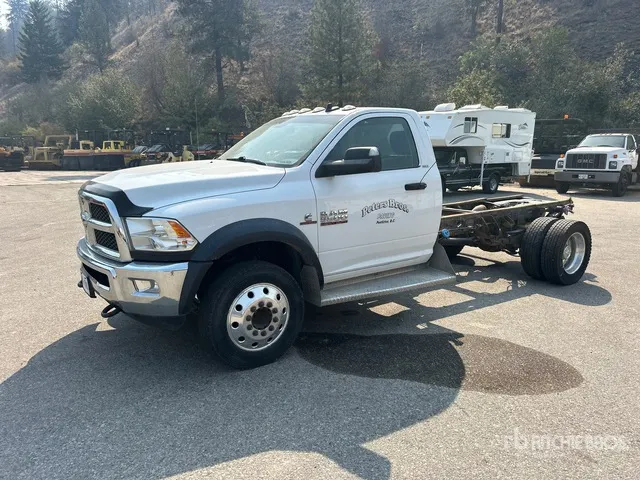 2018 Ram 5500 SLT 4x4 Cab and Chassis