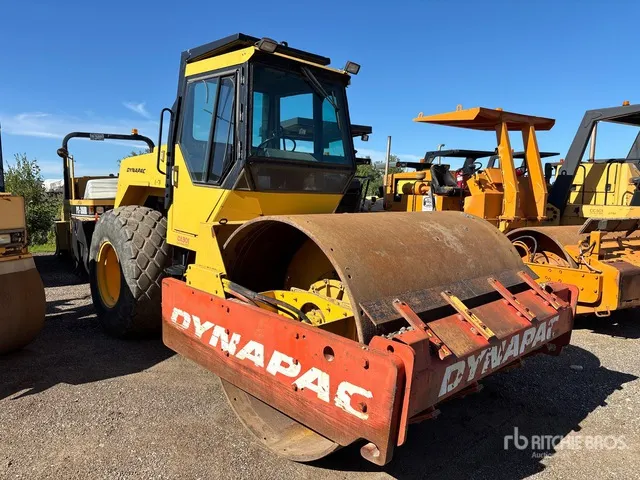 1995 Dynapac CA301D Smooth Drum Compactor