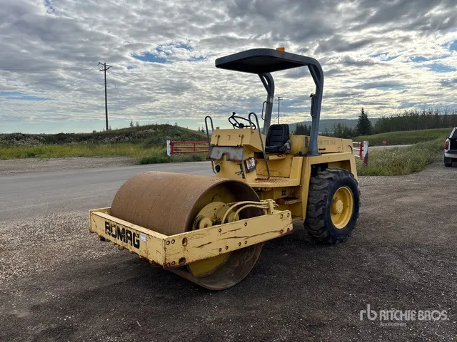 Bomag BW172D-2 Smooth Drum Compactor