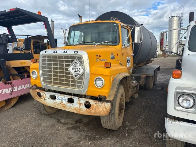 1984 Ford 8000 6x4 Water Truck (Inoperable)