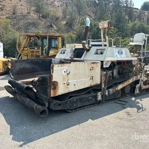 Cedarapids CR461 Track Asphalt Paver