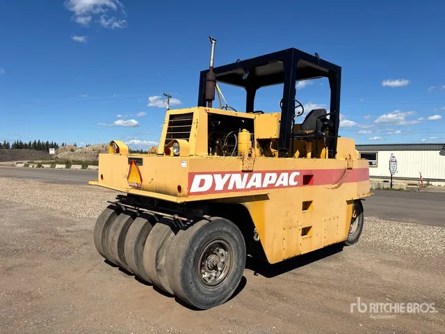 1988 Dynapac CP27 9 Wheel Pneumatic Roller