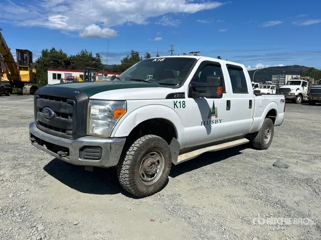 2014 Ford F-250 XL 4x4 Crew Cab Pickup
