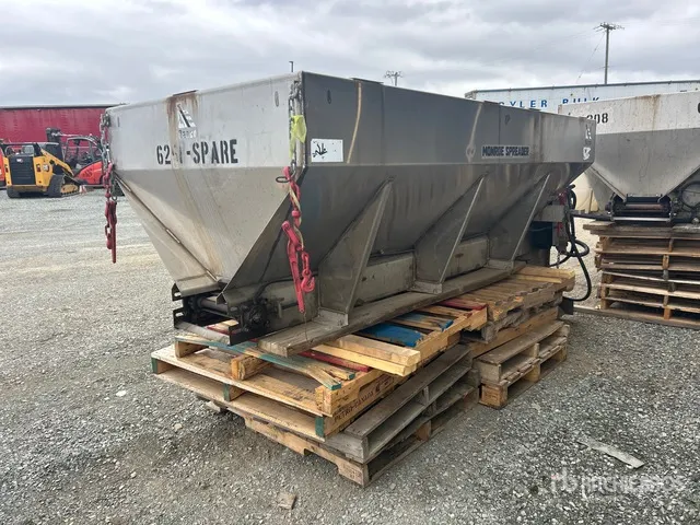Monroe Salt Spreader