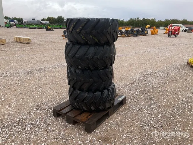Quantity of (4) 15.0/55-17 Wheels