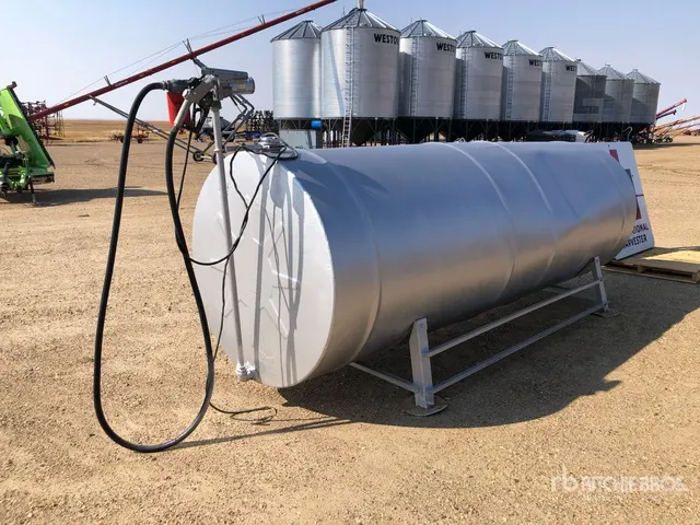 Westeel-Rosco 1000 gal Diesel Fuel Tank