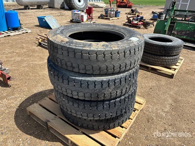 Quantity of (4) 285/75R24.5 Tires