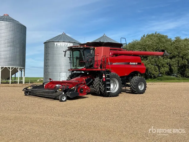 2014 Case IH 7230 Combine Harvester