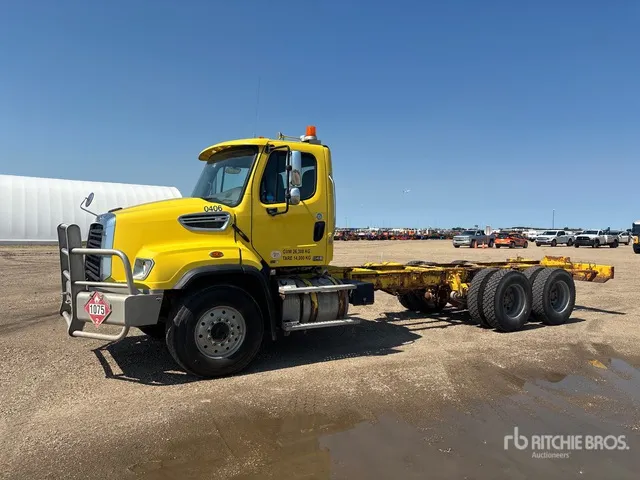 2015 Freightliner 114SD 6x4 Cab and Chassis