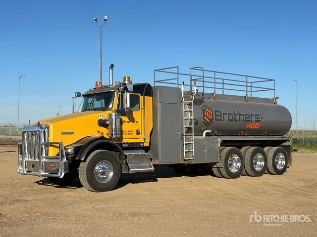 2013 Kenworth T800 17575 L 8x6 Water Truck