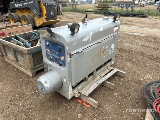 Red-D-Arc Multi-Operator Welder