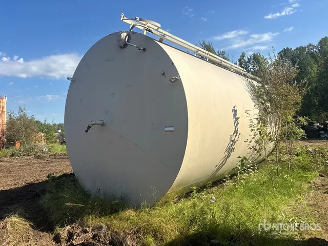 400 bbl Skid Mounted Steel Tank