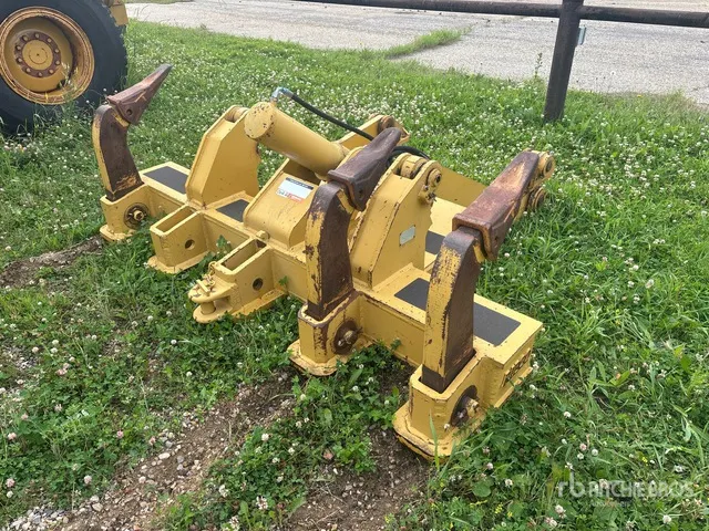 Ripco Crawler Tractor Ripper - Fits D6N