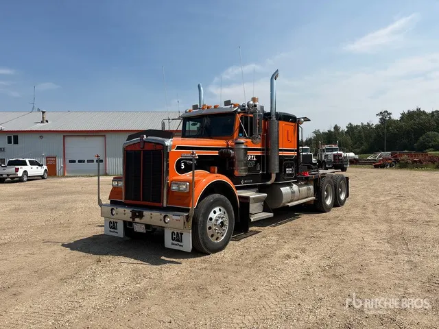 1990 Kenworth W900 6x4 Sleeper Winch Truck