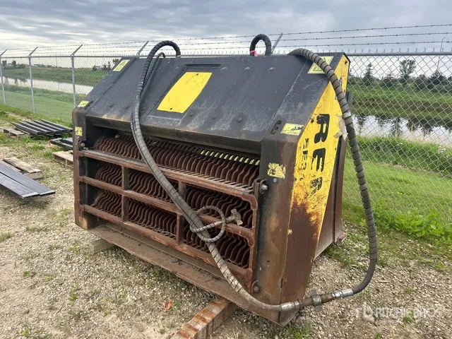 2014 REMU EE3160HD 80 in Excavator Screening Bucket