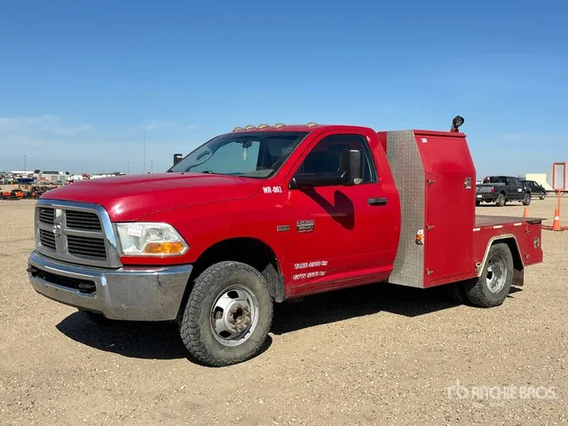 2012 Ram 3500HD 4x4 Flatbed Truck