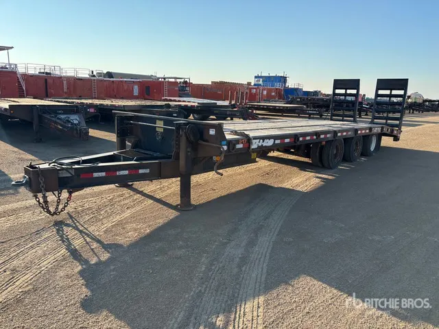 2014 BWS 25ART 30 ft Tri/A Tilt Deck Trailer