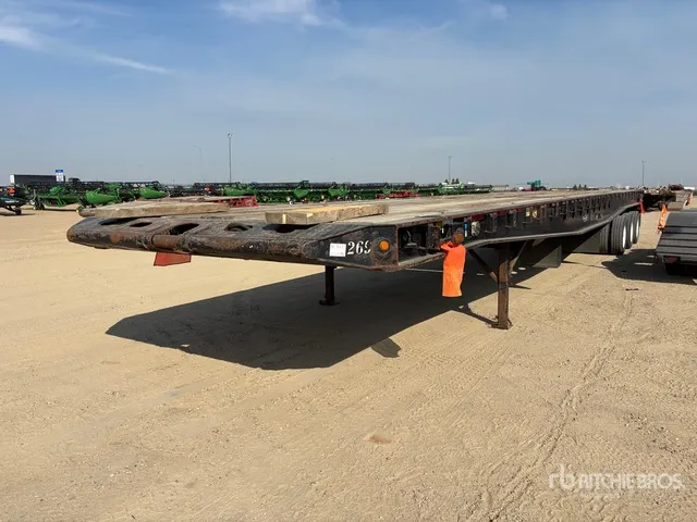 2014 Peerless 90000 lb 53 ft 24-Wheel Flatbed Oilfield Trailer