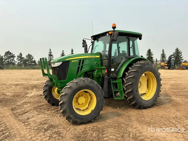 2013 John Deere 6140D 4WD Tractor