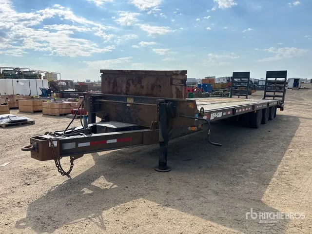 2015 BWS 34 ft Tri/A Tilt Deck Trailer