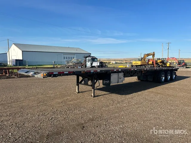 2014 Manac 53 ft Tri/A Flatbed Oilfield Trailer