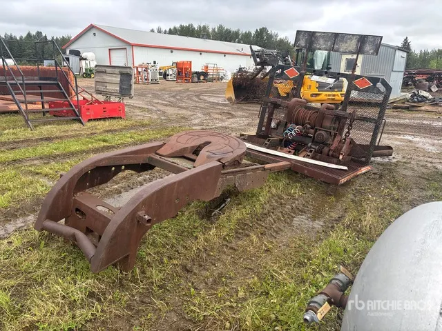 Braden Winch & Headache Rack