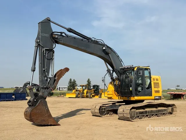 2016 John Deere 245G LC Tracked Excavator