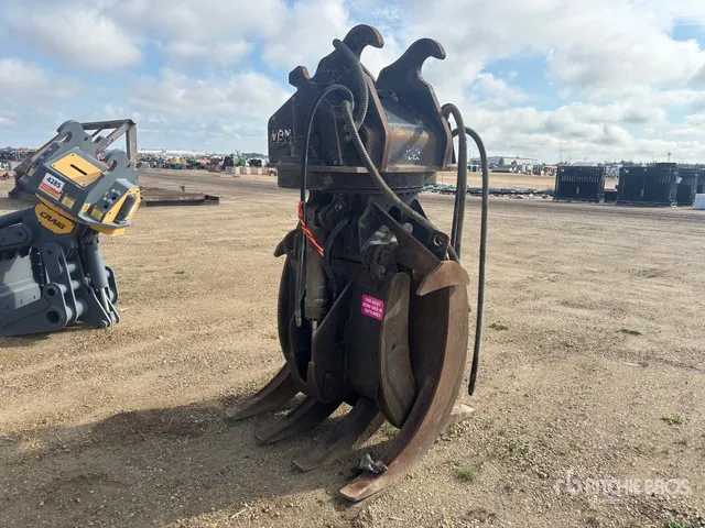 WMB XRC500L8 49 in Rotating Excavator Grapple