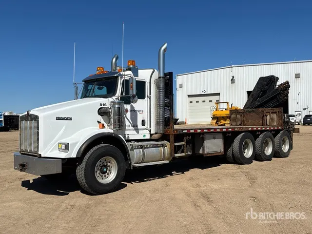 Hiab 200 C-5 7000 kg Knuckle Boom on 2010 Kenworth T800 8x6 Boom Truck