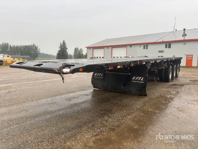 2009 Doepker 42 ft Tri/A Flatbed Oilfield Trailer