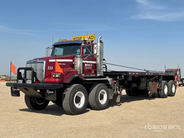 2004 Western Star 4900 8x8 Twin-Steer Bed Truck
