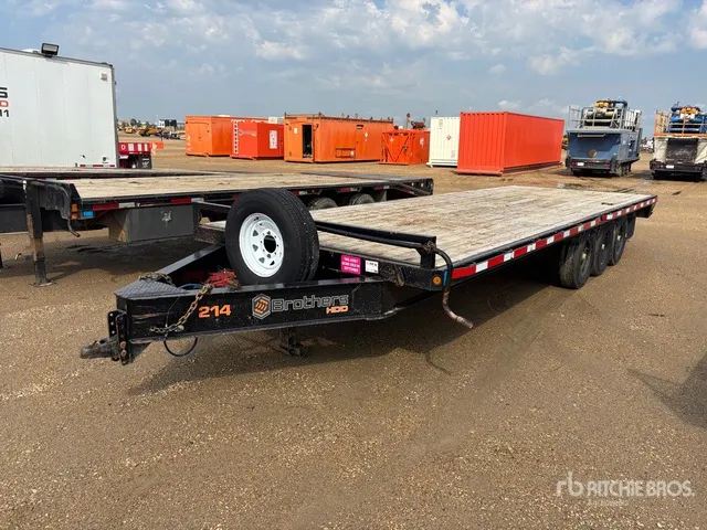 2011 Oasis 24 ft Tri/A Flatbed Trailer