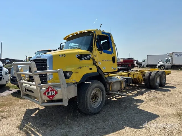 2019 Freightliner 114SD 6x4 Cab and Chassis (Inoperable)