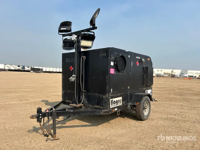 2021 Flagro FVO-400 LTRC 390000 BTU 4 LED Lights, Light Tower Space Heater