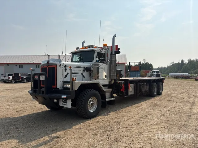 2005 Kenworth C500B 6x4 Bed Truck