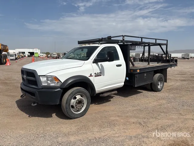 2013 Ram 3500 4x2 Flatbed Truck